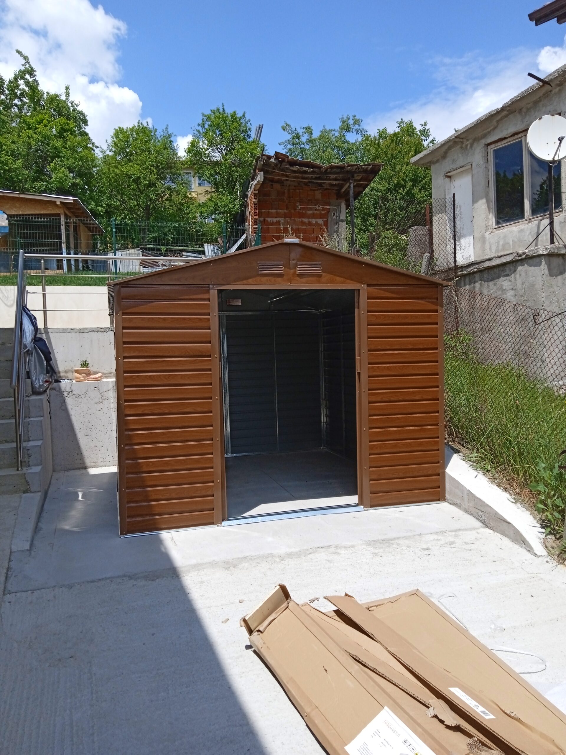 Градинска барака за инструменти SUNNY Montreal, цвят Благороден Орех 259х277x219 см, площ 6.5 м2 - Image 9